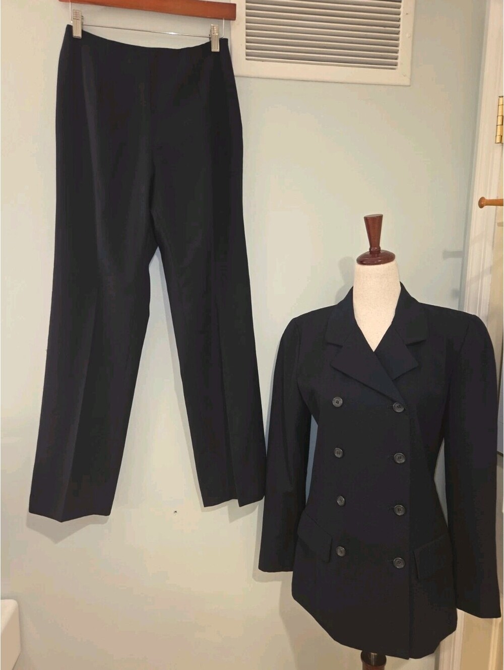Clifford & Wills Navy Blue Pant Suit Blazer (Sz 4) Pants (Sz 6 P)  Vintage READ*